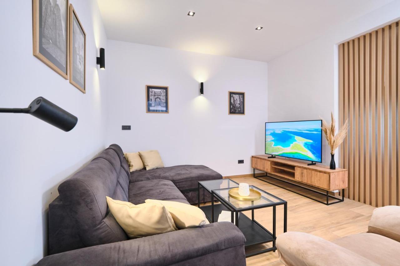 Holiday Home South Cliff スプリト エクステリア 写真